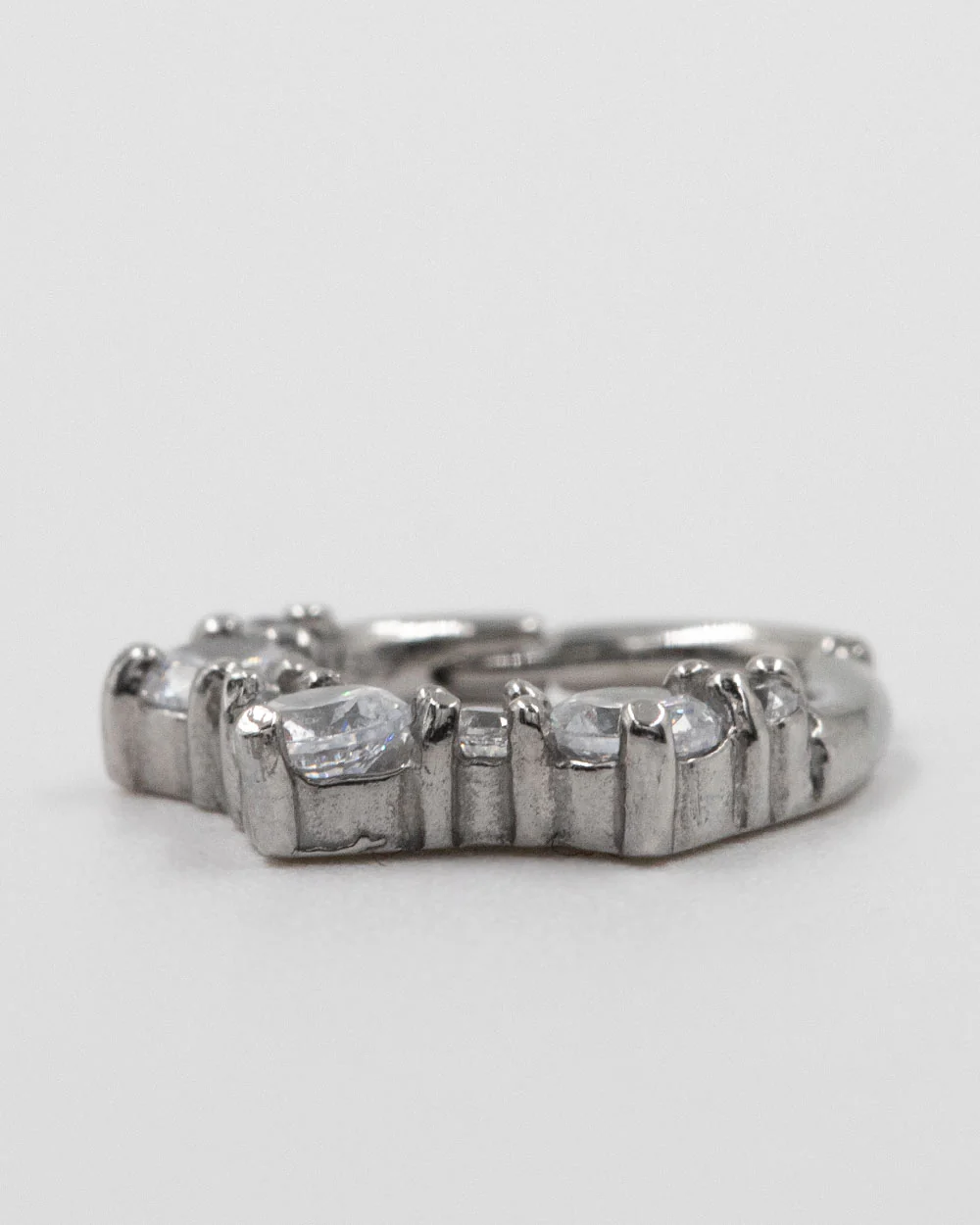 16 Gauge | 8mm 7 Cz Hinged Septum Clicker - Image 5