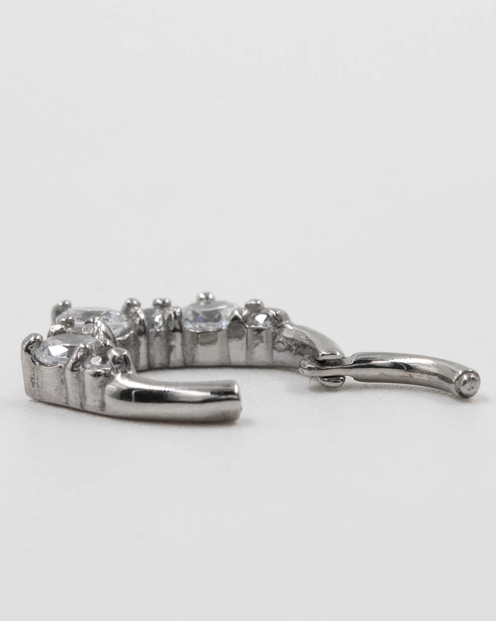 16 Gauge | 8mm 7 Cz Hinged Septum Clicker - Image 6