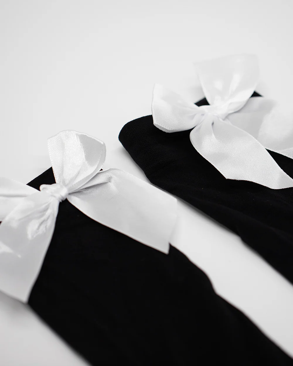 Bow Stockings Over The Knee - Image 2