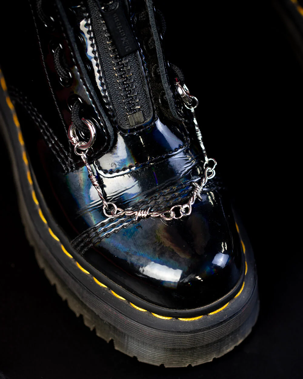 Sweet Vengeance Barbed Wire Chain - Image 3