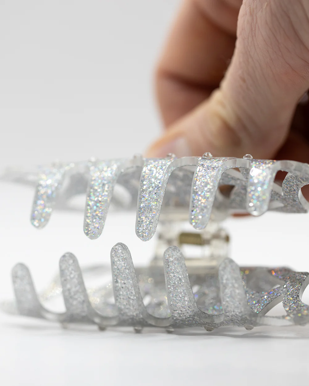 White Glitter Web Hair Clip - Image 4