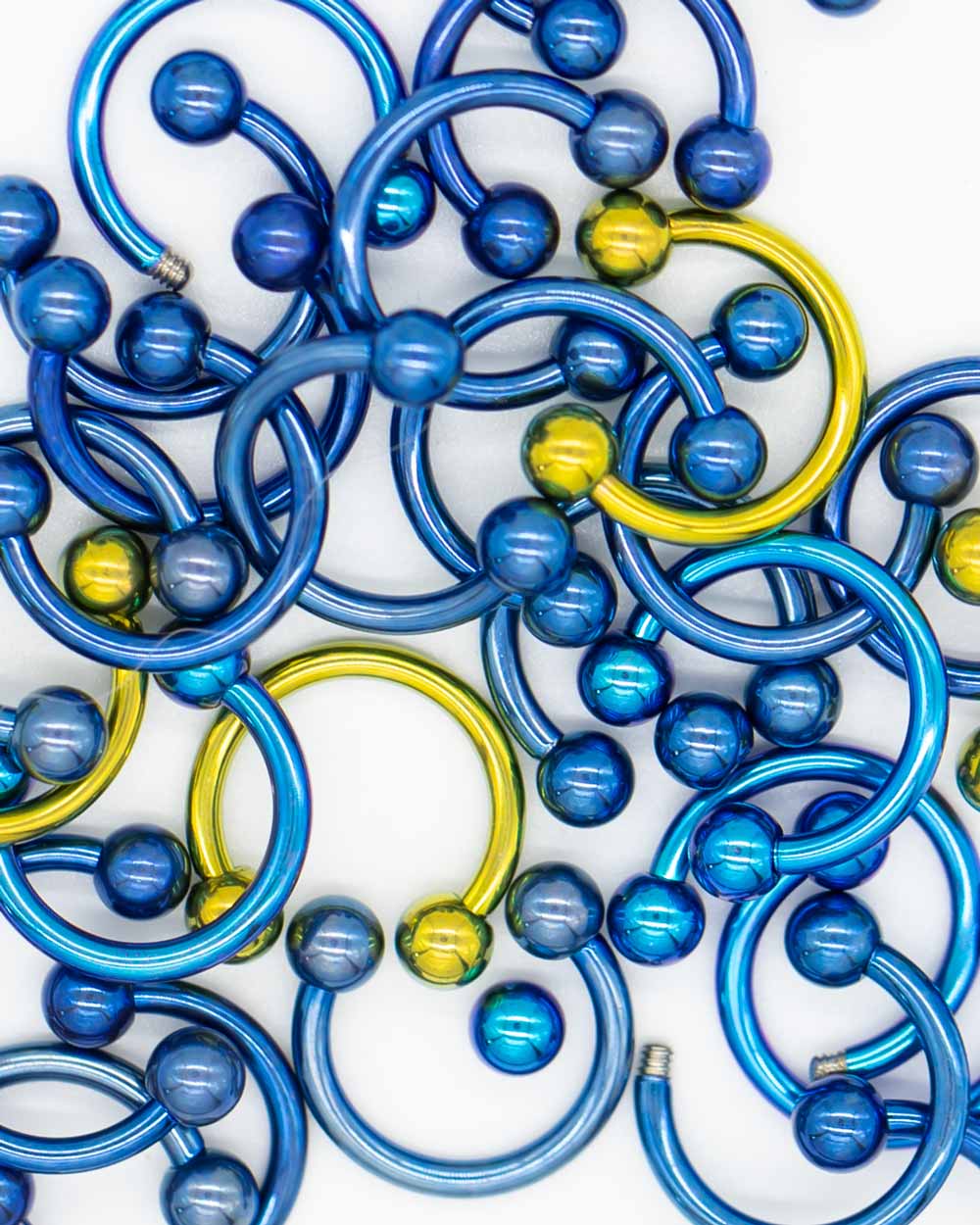 6 Pack: Coloured Titanium Circular Barbell - Image 5