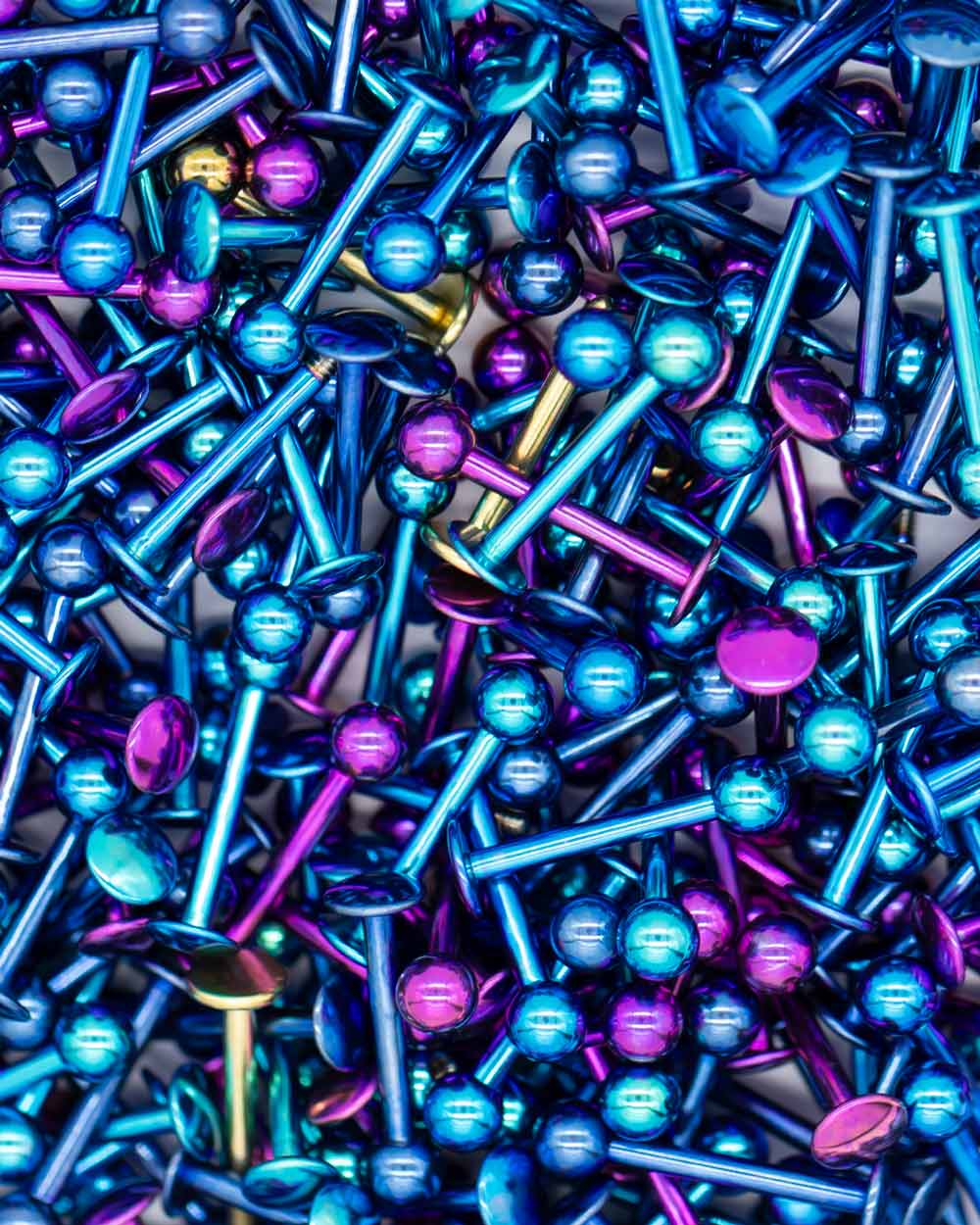 6 Pack: Coloured Titanium Labret Bar - Image 4