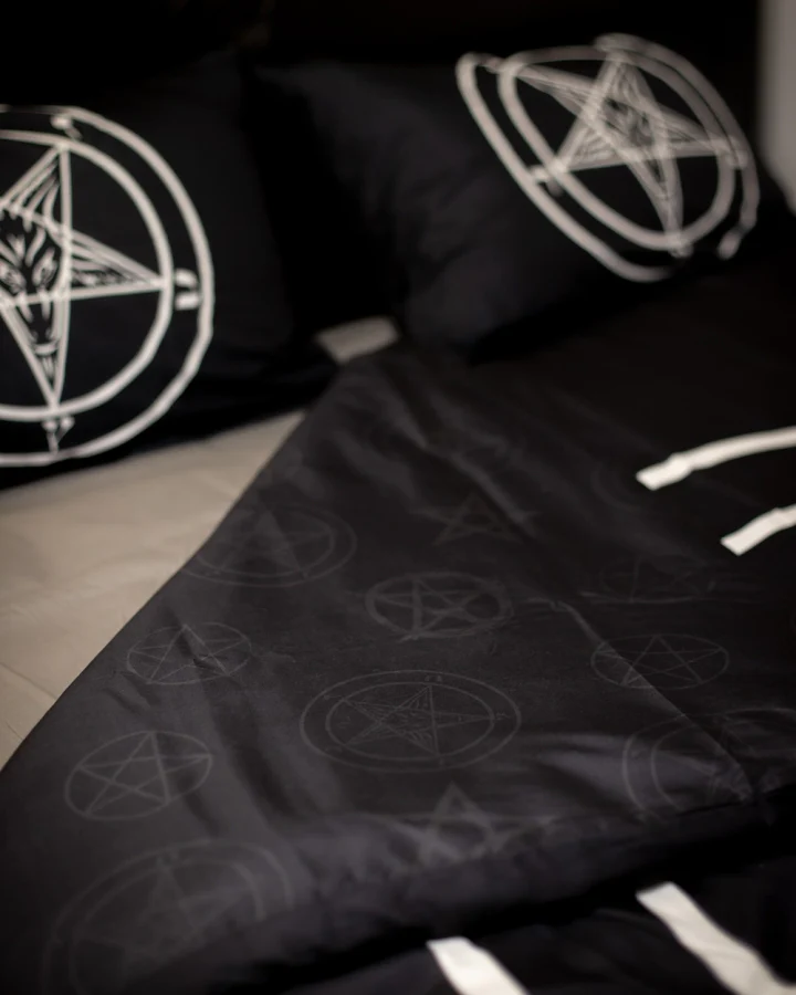 Bedsheet Set - Ave Satanas Quilt Cover & 2 Pillowcases - Image 2