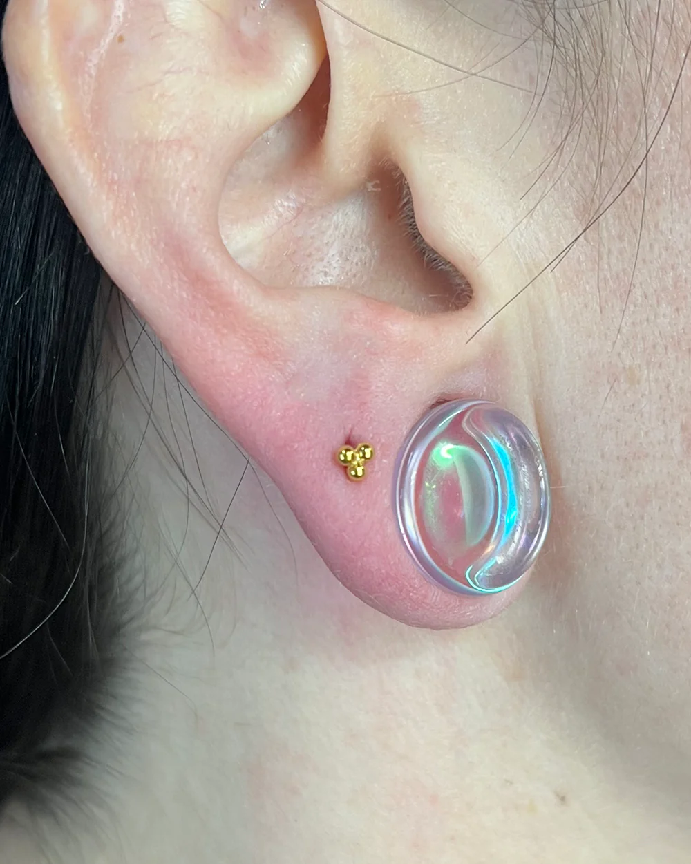 Gold Trinity Ball 16g Internal Thread S/Steel Attachment 3.3mm - Image 2