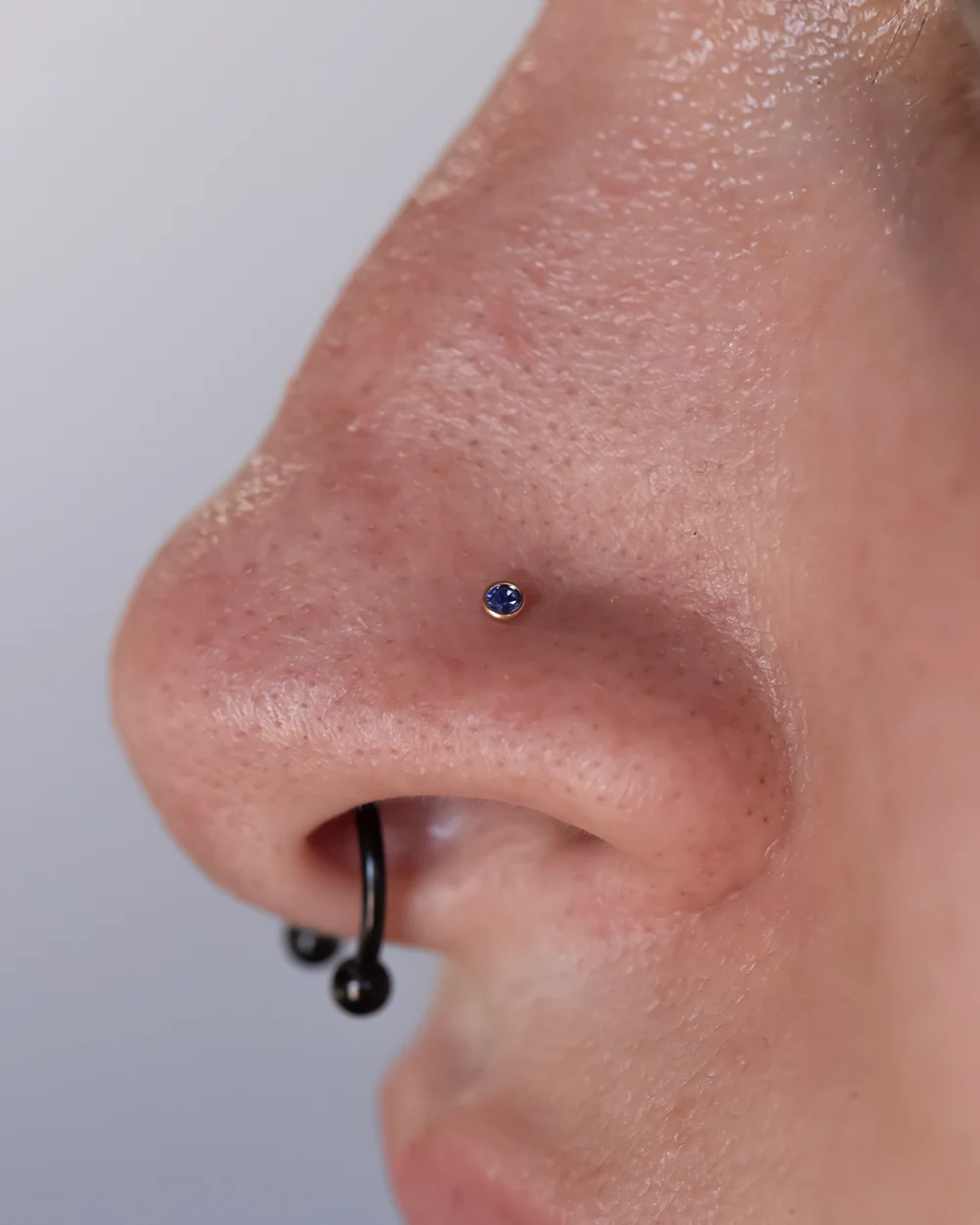 Nose Stud - 18K Gold Coat Titanium Sapphire - Image 2