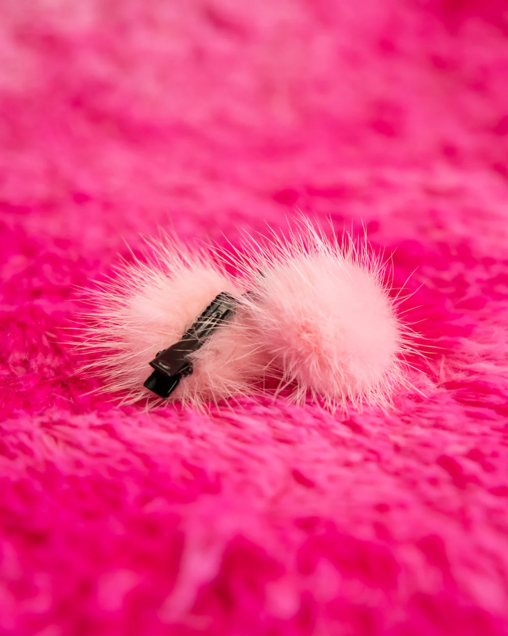 Totally Hot Hair Clips - Image 2