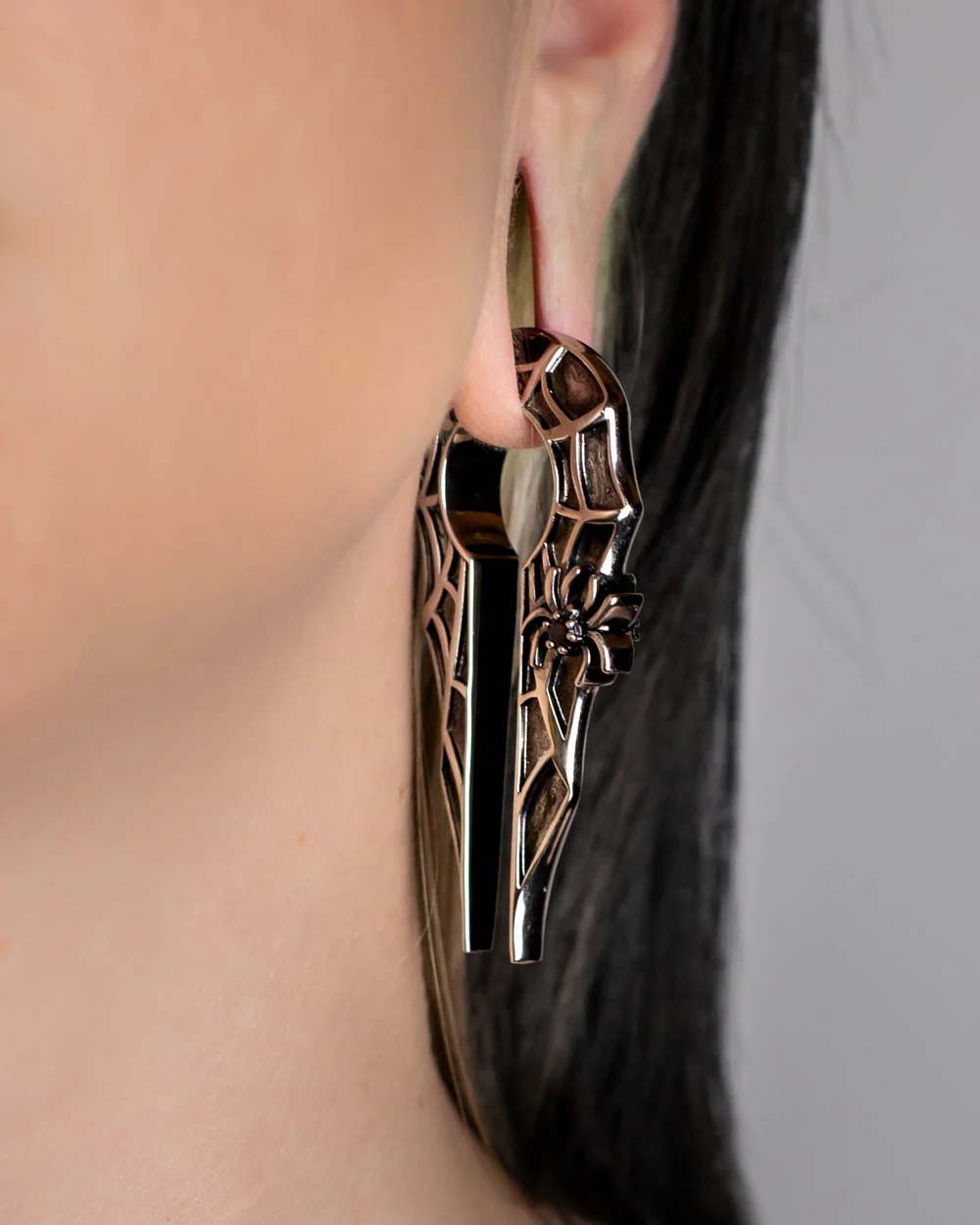 Web Brass Weighted Hanger - Image 3